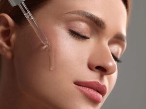 Serum phục hồi giúp tái tạo da